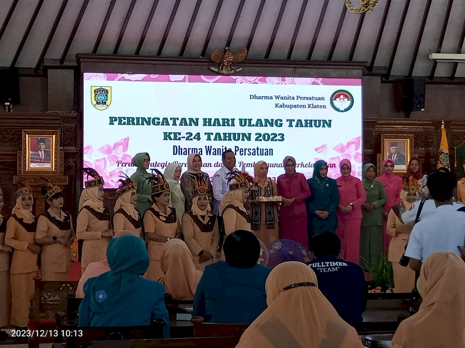 Dharma Wanita Persatuan Dinas Pendidikan Kabupaten Klaten meraih predikat Juara 1 Lomba E-Reporting