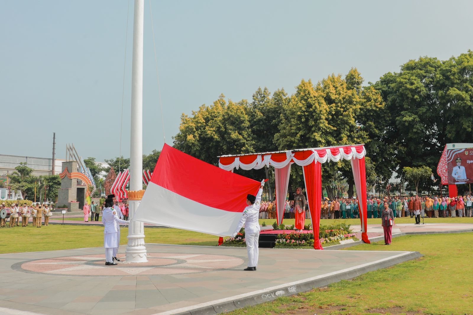 Upacara Hari Guru Nasional 2024